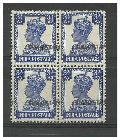 PAKISTAN 1947,GEORGE 6th SG.no 3.5ana PESHAWAR SHIFTED PRINT BLOCK MNH. - Pakistan