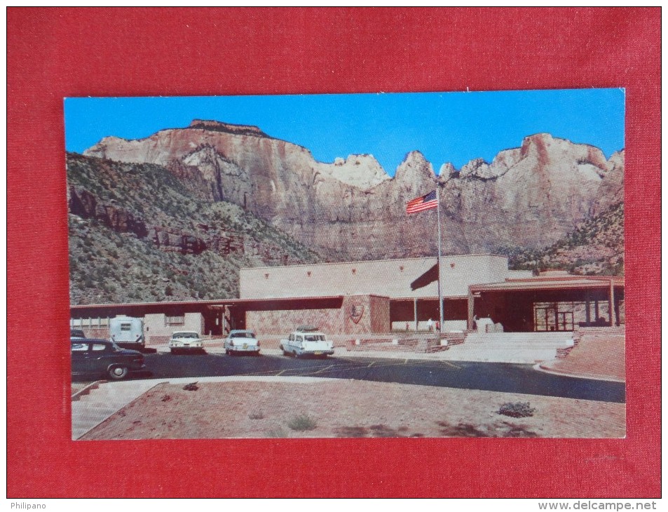 Zion National Park UTAH  Vistor Center  Not Mailed -- Ref 1207 - Zion