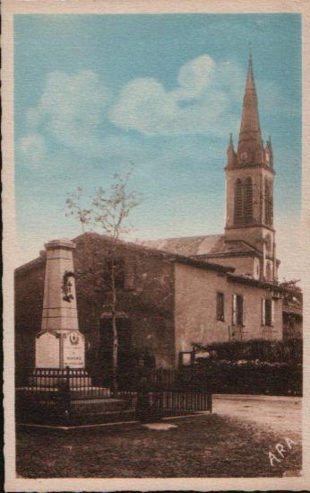 Carte Postale De VILLEFRANCHE D´ALBI - Le Monument Et L´Eglise. - Villefranche D'Albigeois