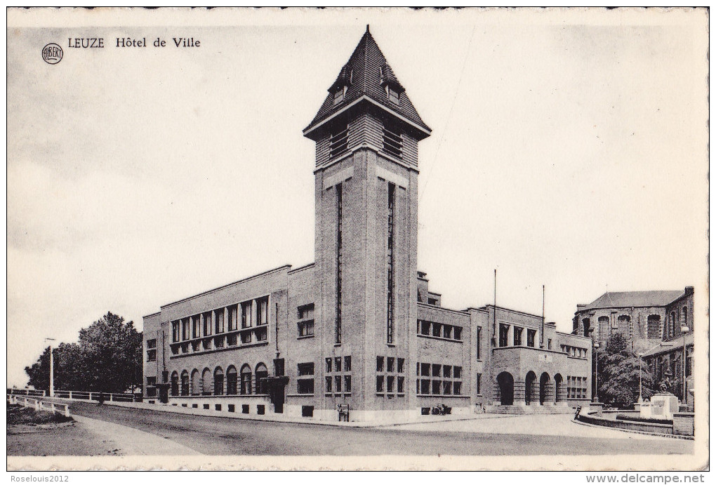 LEUZE : Hôtel De Ville - Leuze-en-Hainaut