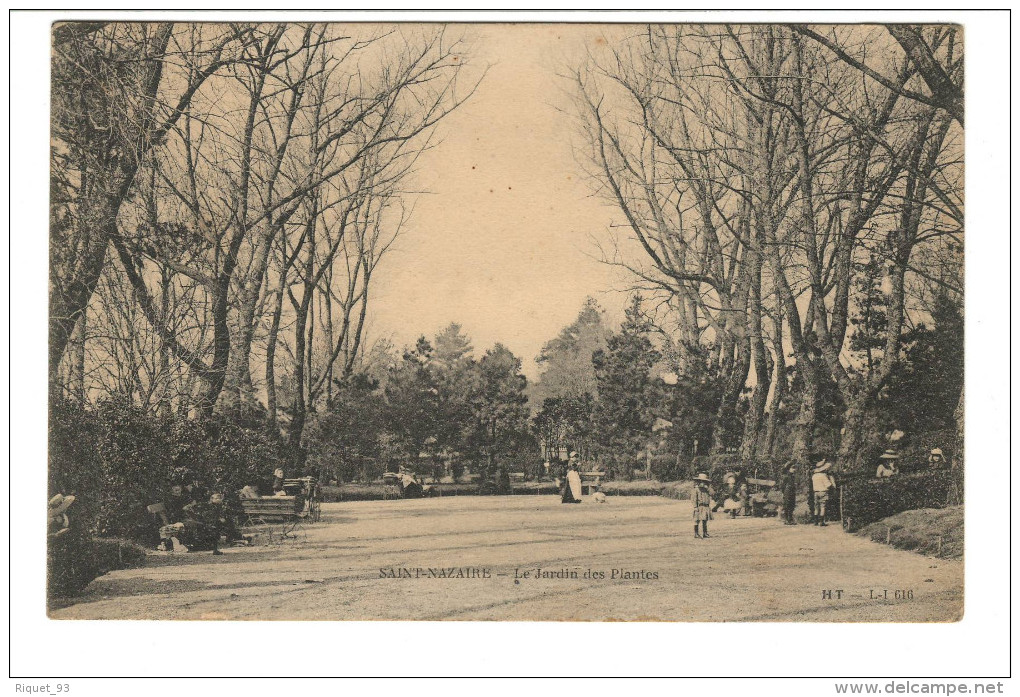 SAINT-NAZAIRE - Le Jardin Des Plantes - Saint Nazaire