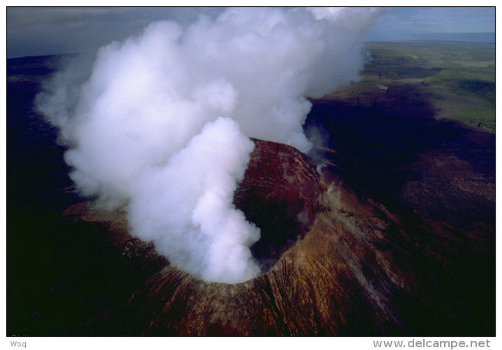 (N61-083 )  Vulkan Volcano Volcan Volcán Vulkanen , PRE-STAMPED CARD, Postal Stationery - Volcanes