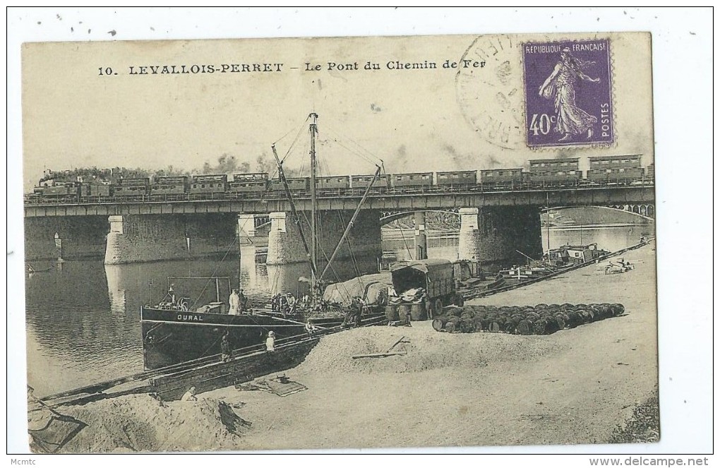 CPA- Levallois Perret - Le Pont Du Chemin De Fer - Levallois Perret