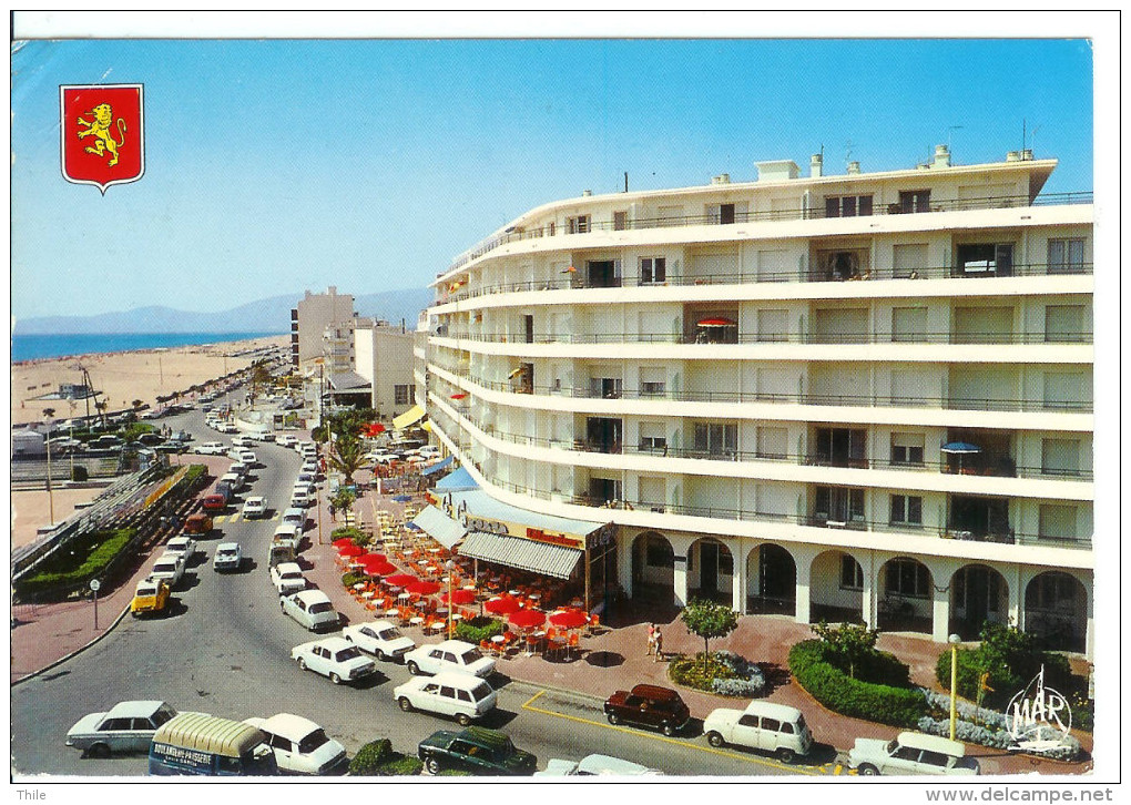 CANET-PLAGE - Vue Sur Le Front De Mer - Old Cars - Canet Plage