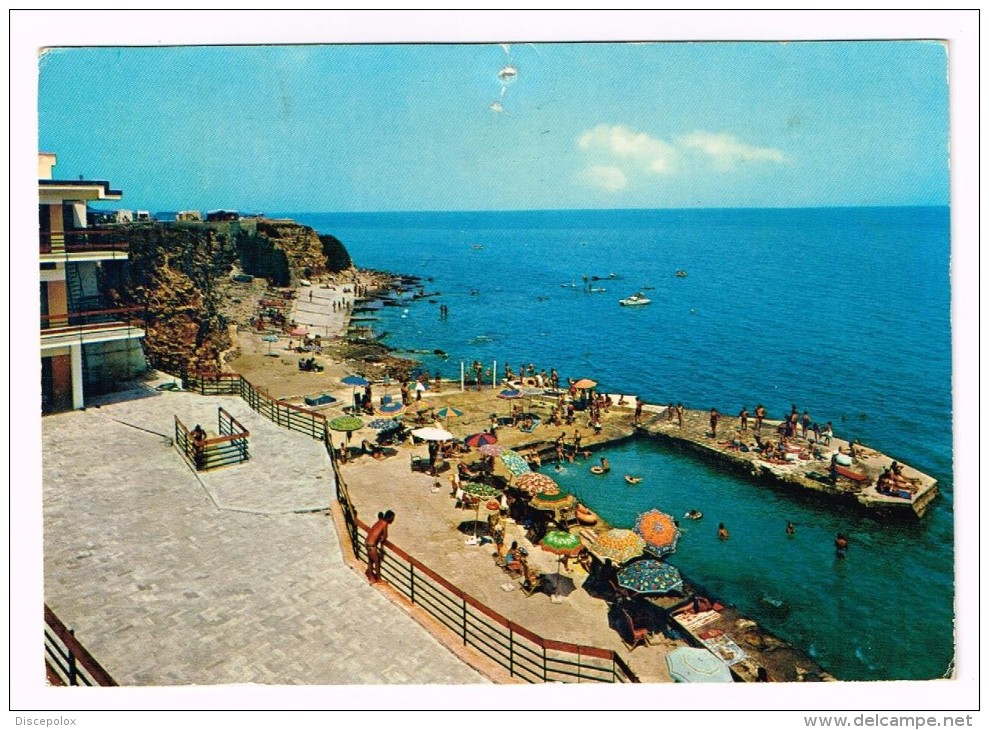 M1389 Bisceglie (BAT) - Stabilimento Balneare Golden Cliff / Viaggiata 1974 - Bisceglie