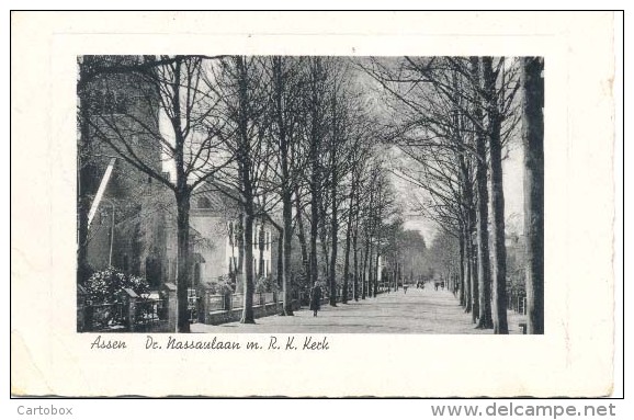 Assen, Dr. Nassaulaan Met RK Kerk - Assen