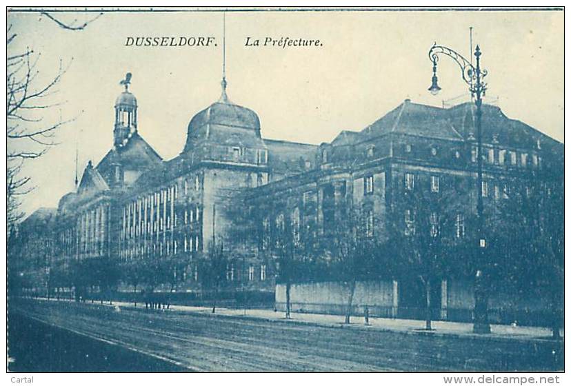 DUSSELDORF - La Préfecture - Duesseldorf