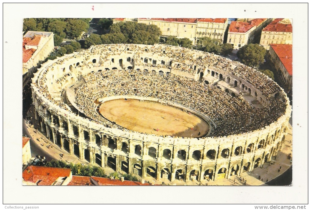 Cp, Corrida, Nîmes (30) - Les Arènes - Corridas