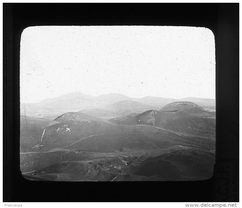 502-03-48 - VOLCANS  -  PUYS D'AUVERGNE - Plaques De Verre