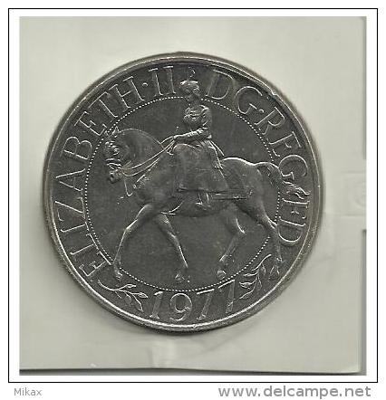 GREAT BRITAIN - Queen Elizabeth II Silver Jubilee Crown Coin 1977 - Maundy Sets  & Conmemorativas