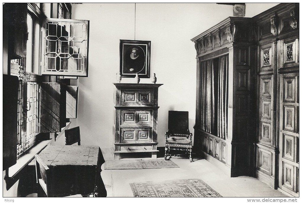 Delft.  Rijksmuseum  Huis Lambert Van Meerten.  Interieur Slaapkamer.    S-855 - Delfzijl