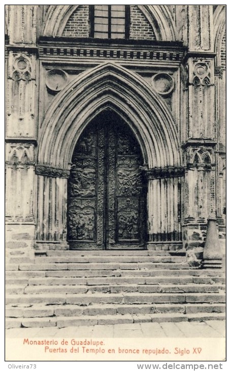 CPA  - MONASTERIO DE GUADALUPE - Puerta Del Templo - 2 Scans - Cáceres