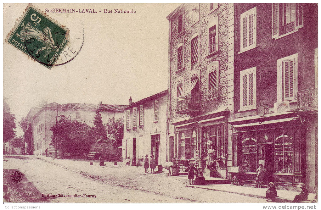 42 - LOIRE - Saint Germain Laval - Rue Nationale - Carte Animée - - Saint Germain Laval