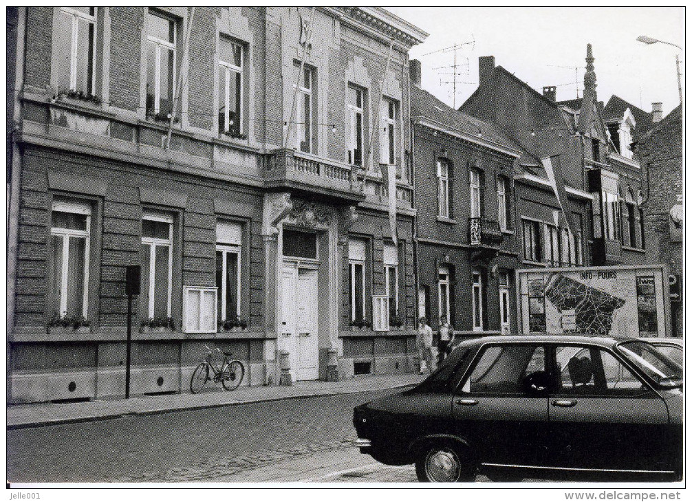 Puurs  Gemeentehuis - Puurs