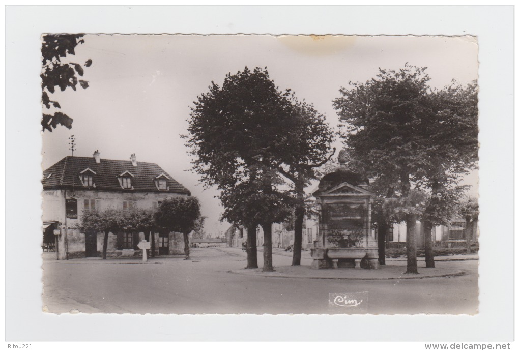 95 - ARNOUVILLE Les GONESSE - La Fontaine (1750) - Maison ... Billard -  1955 - Cim - Pancarte Direction Routière - Arnouville Les Gonesses