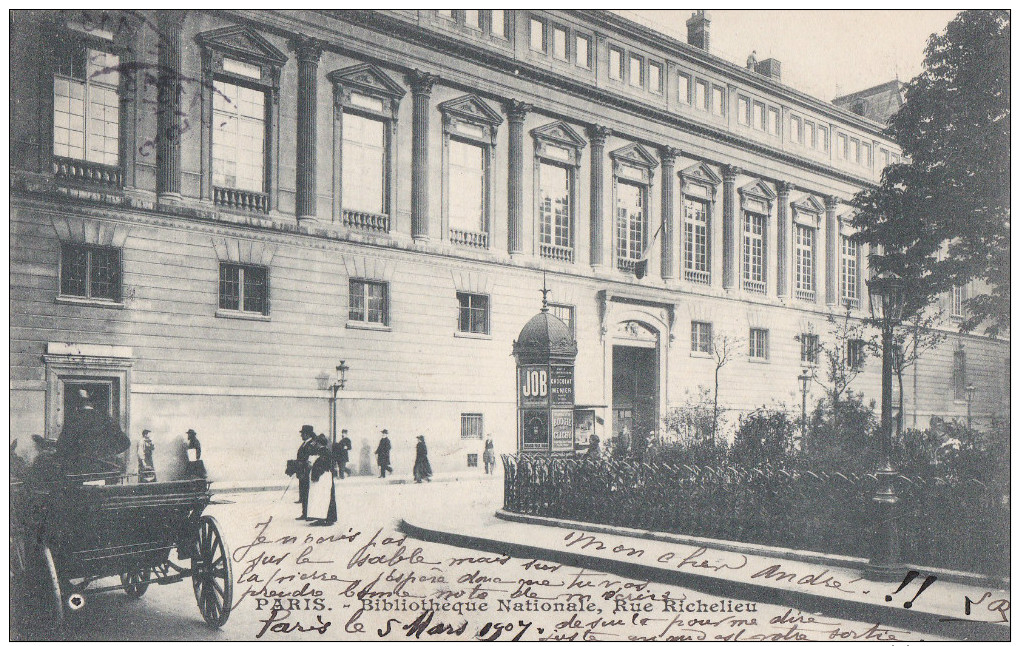 PARIS 2°  Rue De Richelieu  BIBLIOTHEQUE NATIONALE  KIOSQUE à JOURNAUX  Animation En 1907 - Distrito: 02