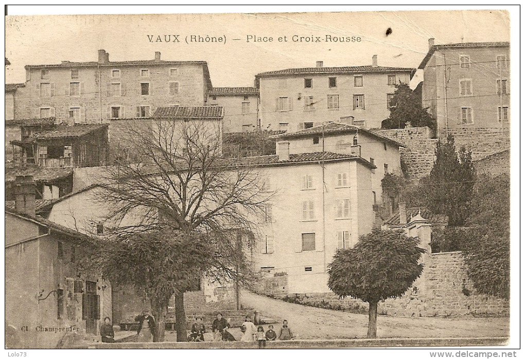 Vaux - Place Et Croix Rousse - Vaux-en-Velin