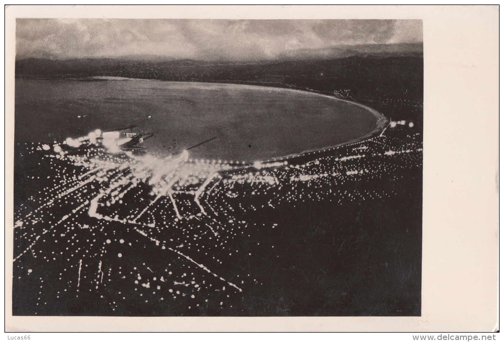 1900 CIRCA - CAPE TOWN AT NIGHT FROM TABLE MOUNTAIN - Afrique Du Sud