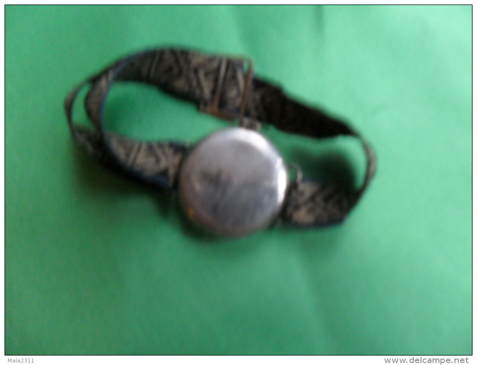 ANCIENNE  MONTRE  BRACELET / POUR FEMME  / ANNEE A IDENTIFIER ( LIRE DESCRIPTION ) - Montres Anciennes