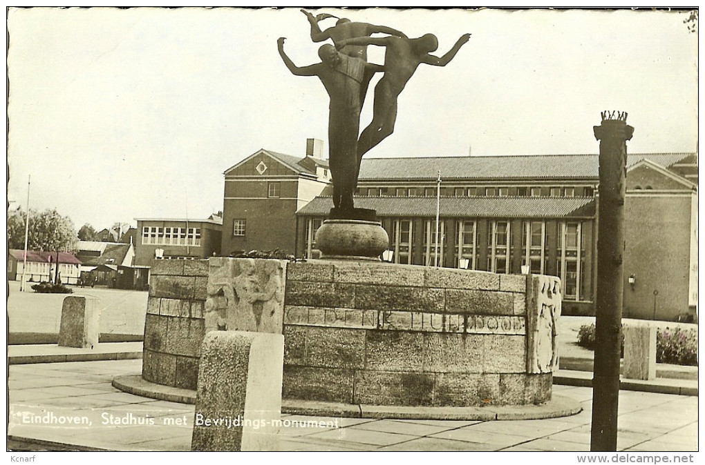 CP De EINDHOVEN " Stadthuis Met Bevrijdings-monument " - Eindhoven