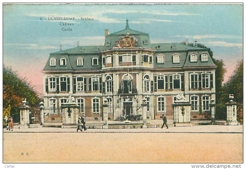 DÜSSELDORF - Schloss - Duesseldorf