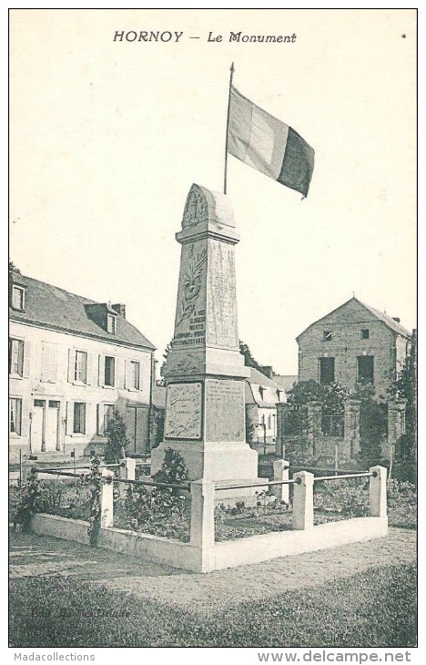 Hornoy (80) Le Monument - Hornoy Le Bourg