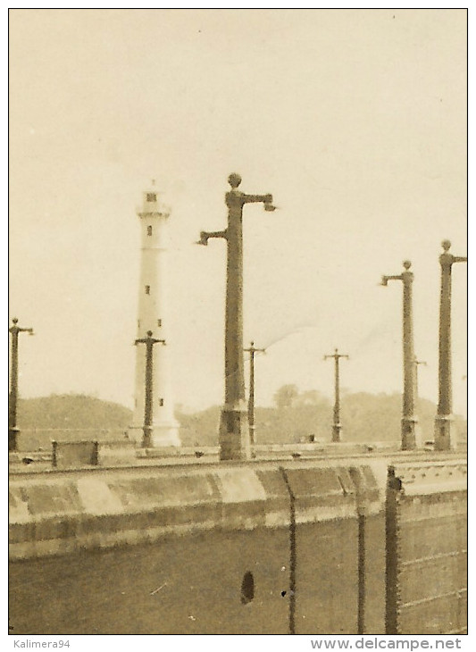 PANAMA  /  U.S.  BATTLESHIP  ENTERING  MIDDLE  CHAMBER , GATUN  LOCKS  ( Navire De Guerre Américain, Canal, Phare ) - Panama