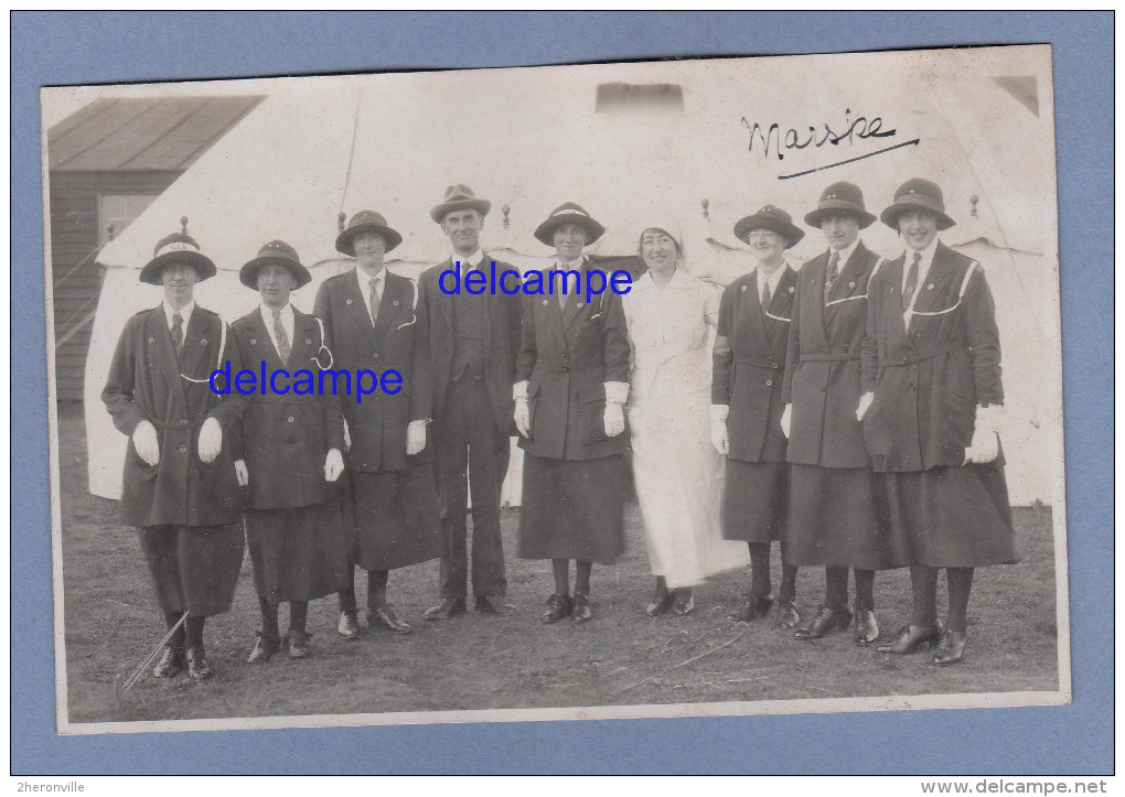 CPA Photo - MARSKE - A Man & Ladies Of GLB - Photo Mackay Newcastle - " Girls Life Brigade " - Scoutisme Scout - 1921 - Autres & Non Classés