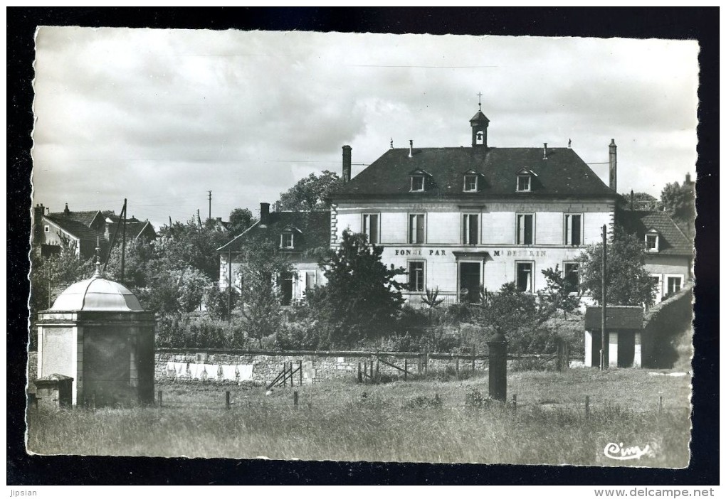 Cpsm Du 89  Courson Les Carrières L' Hospice   BOR9 - Courson-les-Carrières