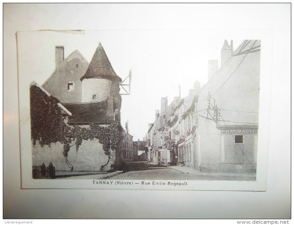 2tka - CPA  -  TANNAY - Rue Emile-Regnault - [58] - Nièvre - Tannay