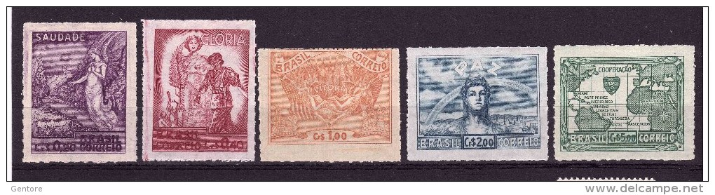 BRAZIL 1945  Victory Of The Allies Cpl Set Of 5 Value Yvert Cat N° 425/29 Mint  Ligthly Hinged - Ungebraucht