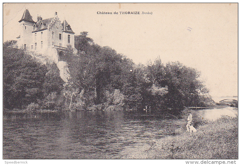 23335 Chateau De Thoraize Doubs -sans éd - Homme Chien - Autres & Non Classés