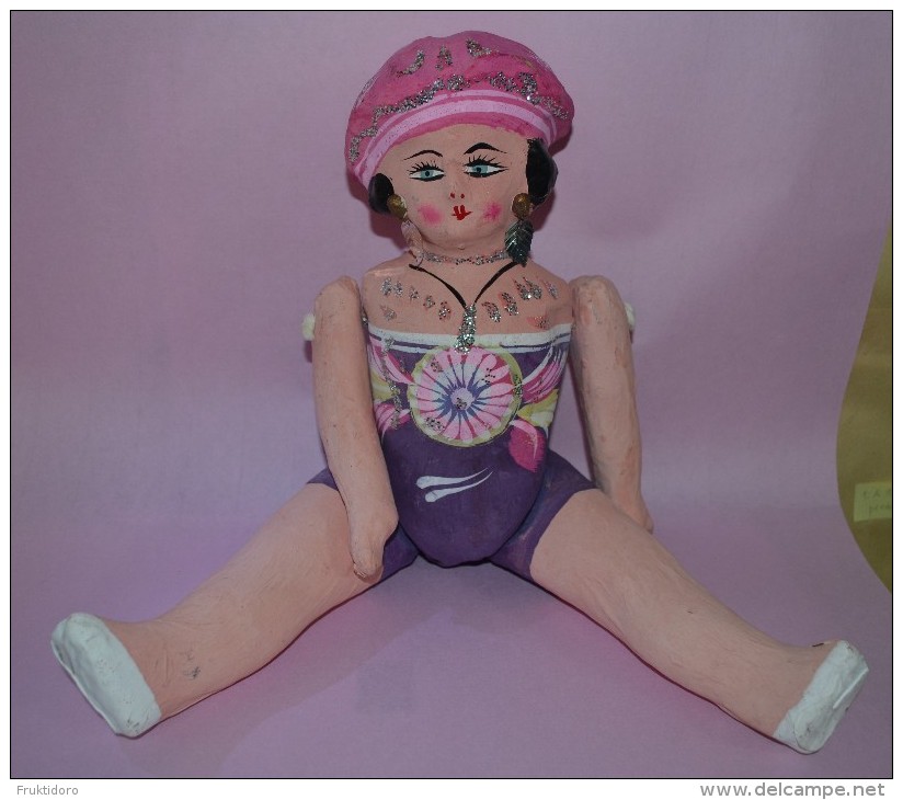 Doll Mexico Hand Made Out Paper - Populaire Kunst