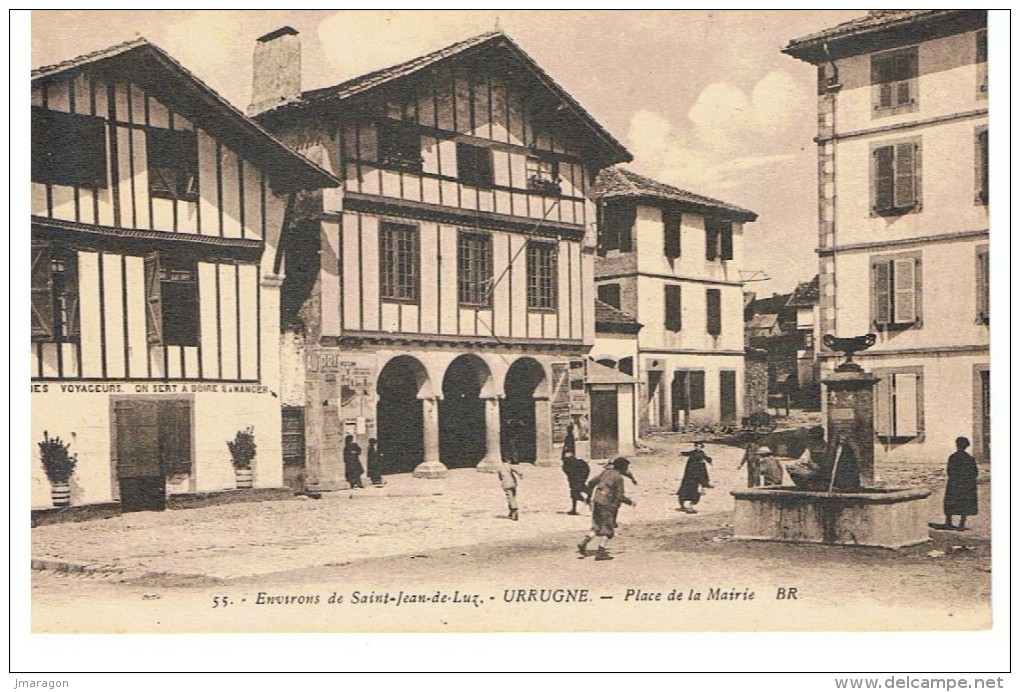 URRUGNE- Place De La Mairie - BR 55 - - Urrugne