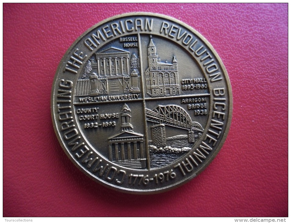 Médaille 200 ° Anniversaire De La Révolution 1776 - 1976 @ Middletown Connecticut @ Train , Cheval , Bateau à Aubes - Other & Unclassified