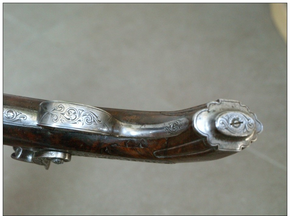 PISTOLET ANCIEN  CANON DAMAS - Armes Neutralisées