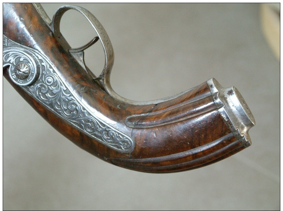 PISTOLET ANCIEN  CANON DAMAS