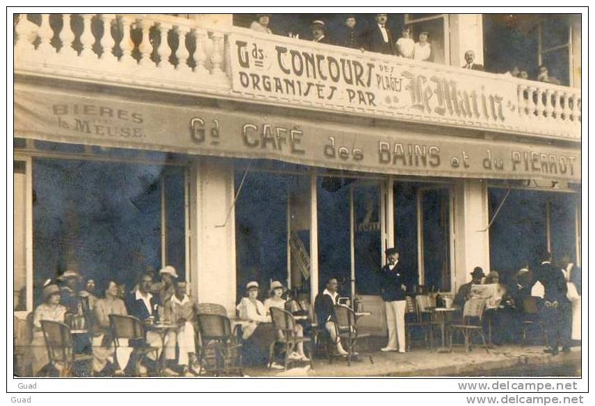 LES SABLES D´OLONNE - CAFE DES BAINS ET DU PIERROT - SUPERBE CARTE PHOTO - Sables D'Olonne