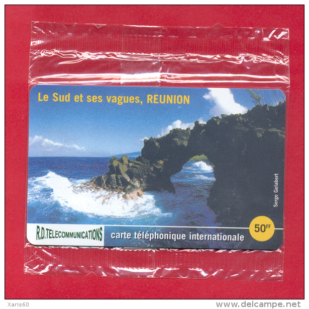 REUNION: REU-11 "The South And Its Waves" 50FF (2.000ex) SEALED - Réunion