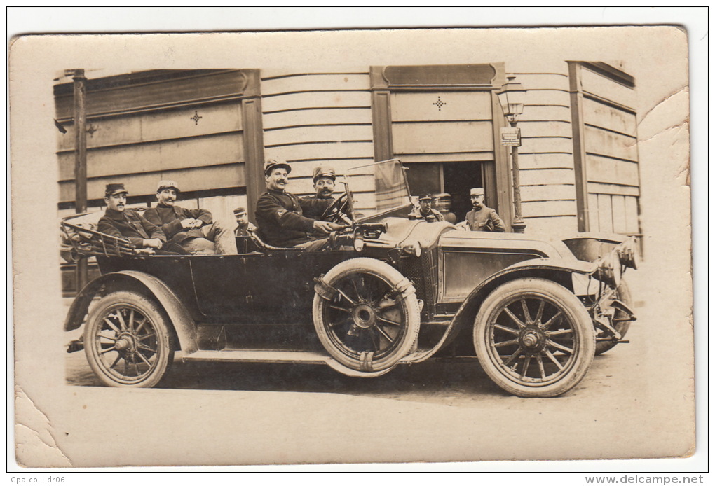 CPA (92). CARTE PHOTO : Boulogne Sur Seine En 1915 : Automobile Et Militaires - Autres & Non Classés