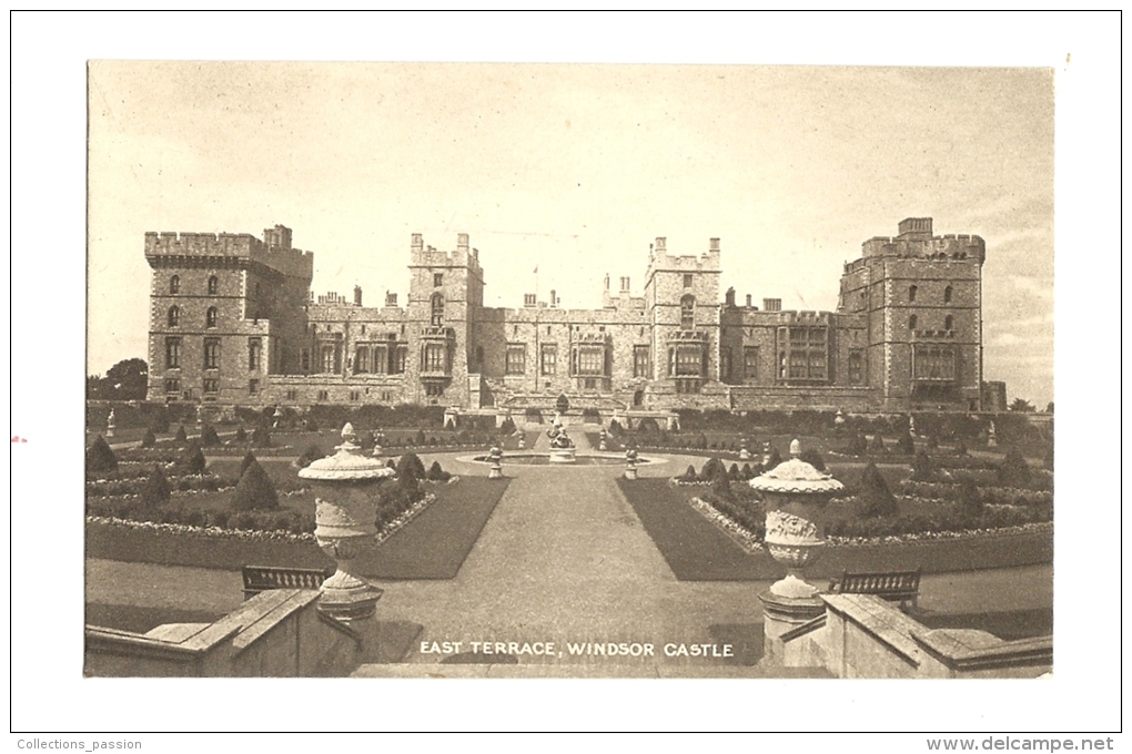 Cp, Angleterre, Windsor Castle, East Terrace - Windsor Castle