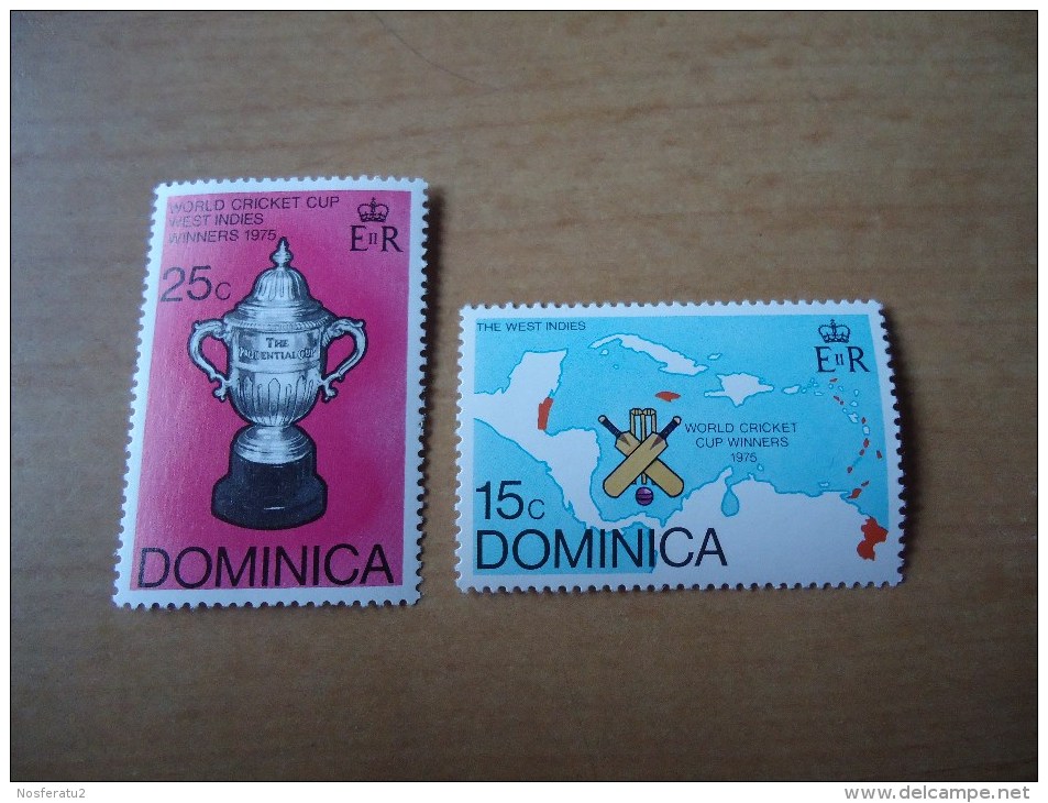 Dominica: MiNr 495-496 Cricket-WM - Dominica (1978-...)