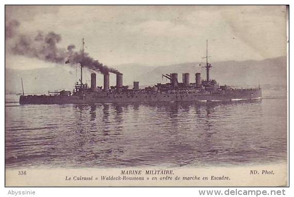 MARINE MILITAIRE - Le Cuirassé WALDECK ROUSSEAU En Ordre De Marche En Escadre - D5 31 - Warships