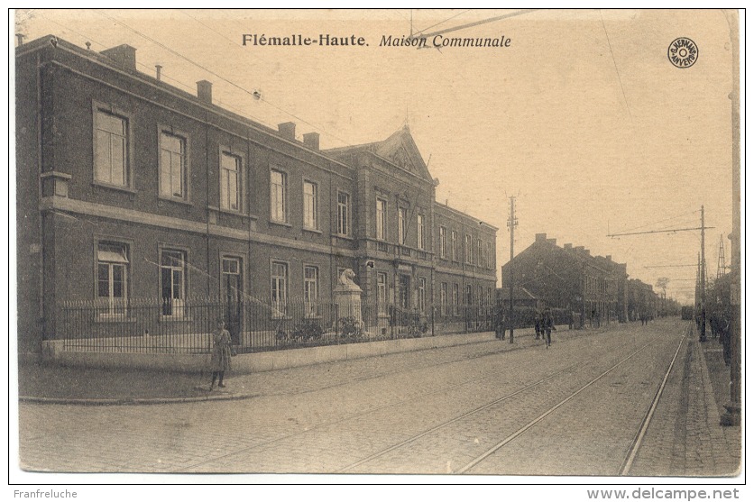 FLEMALLE HAUTE (4400) Maison Communale ( Tram Au Loin ) - Flémalle