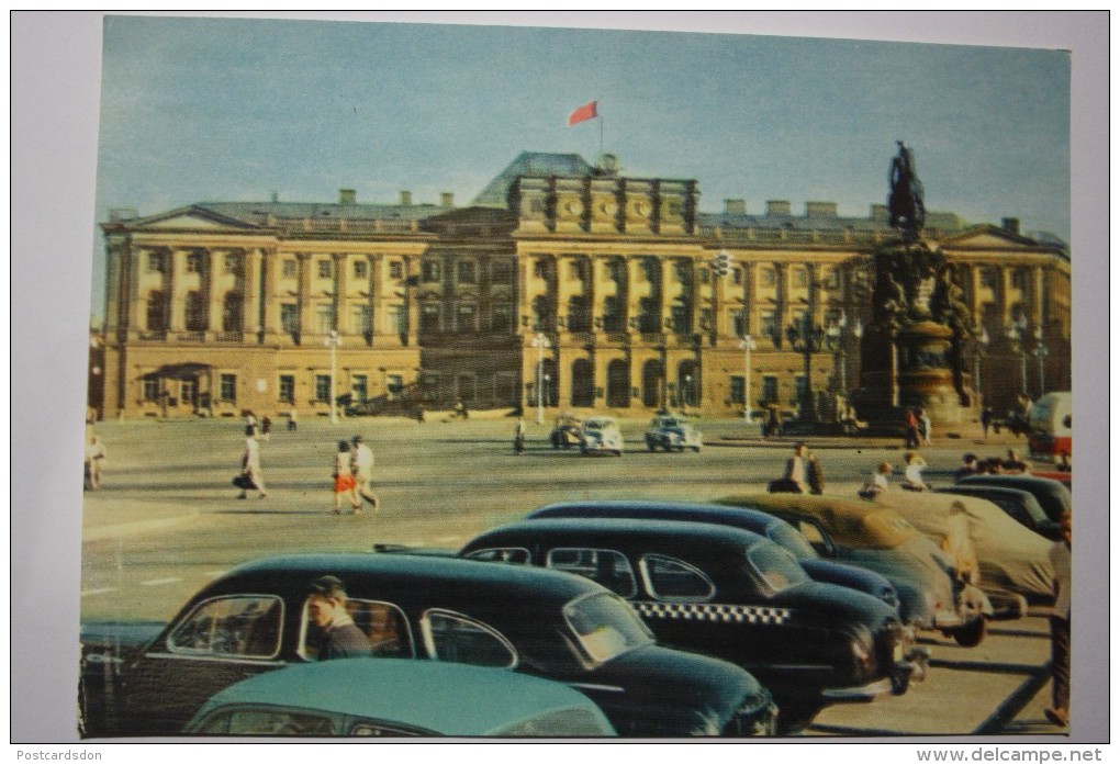USSR. LENINGRAD ST.ISAAC'S SQUARE WITH TAXI STOP - OLD SOVIET PC. 1965 - OLD CAR - Taxis & Huurvoertuigen