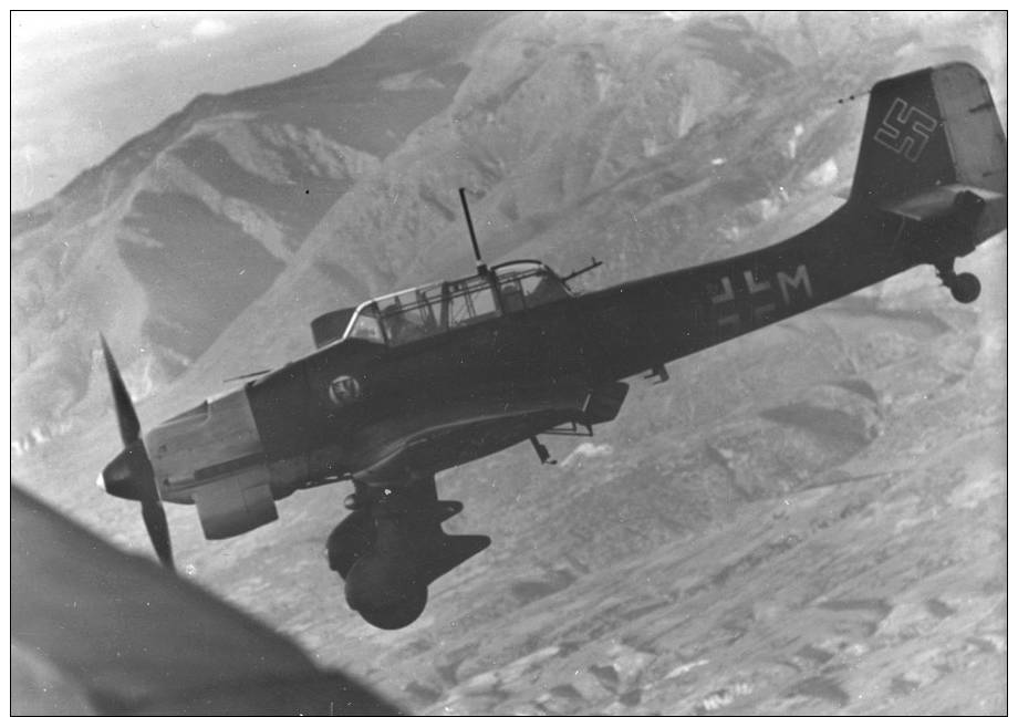 567 photos WW2 Luftwaffen Stuka Junkers ju-87, do-17