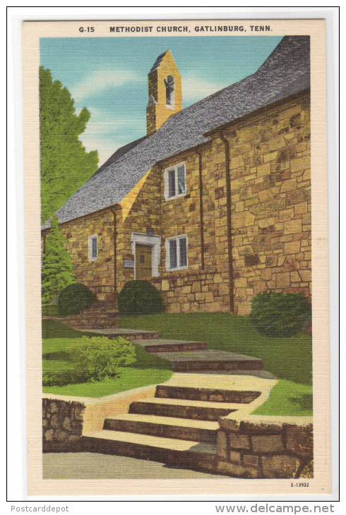 Methodist Church Gatlinburg Tennessee Postcard - Smokey Mountains