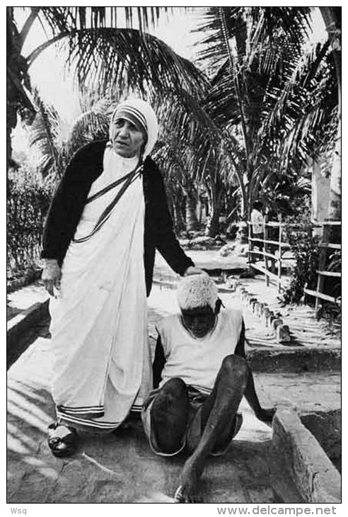 (N63-103  )   1979 Nobel Peace Prize India Mother Teresa  , Prestamped Card, Postal Stationery-Entier Postal-Ganzsache - Mère Teresa