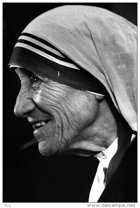 (N63-115  )   1979 Nobel Peace Prize India Mother Teresa  , Prestamped Card, Postal Stationery-Entier Postal-Ganzsache - Mère Teresa