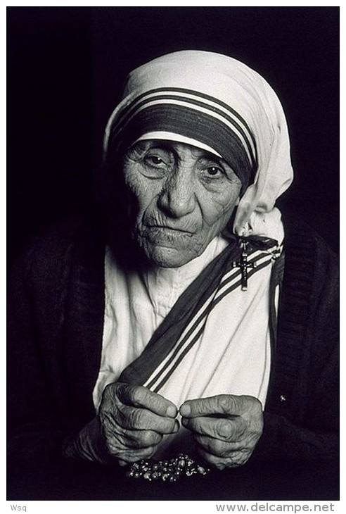 (N63-122  )   1979 Nobel Peace Prize India Mother Teresa  , Prestamped Card, Postal Stationery-Entier Postal-Ganzsache - Mère Teresa